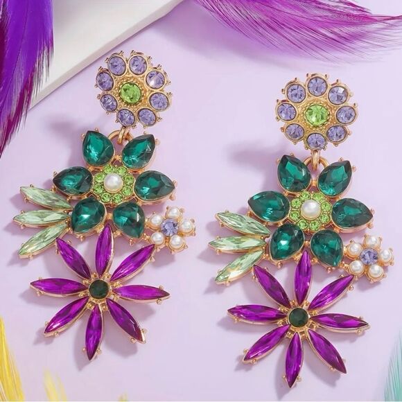 💜 Betsey Johnson sparkling & colorful drop dangle flower earrings 💜 - Picture 4 of 7